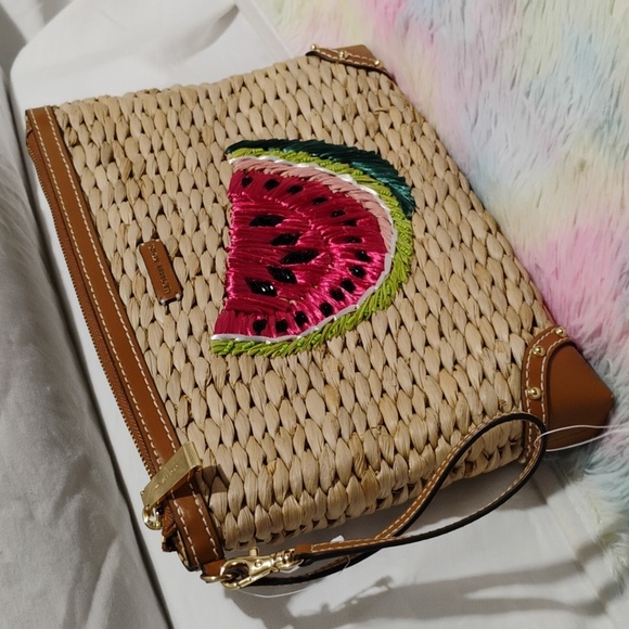 NWOT Michael Kors Malibu Straw Watermelon XL Zip Clutch - Picture 2 of 12